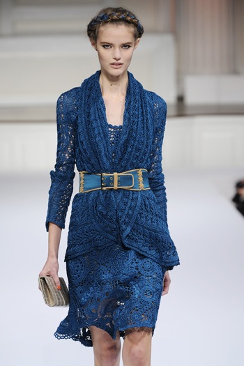 Oscar de la Renta SPRING 2010 photos by rodin banica Â©2009 fashi